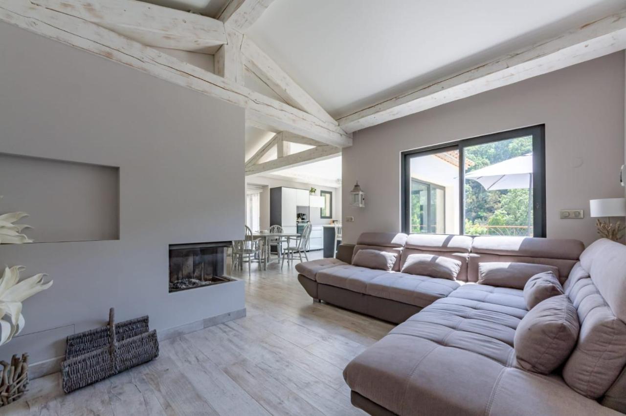 Villa Les Trois J Гримо Экстерьер фото