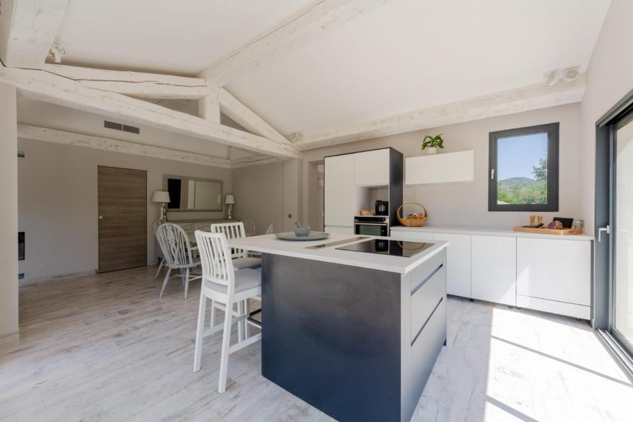 Villa Les Trois J Гримо Экстерьер фото